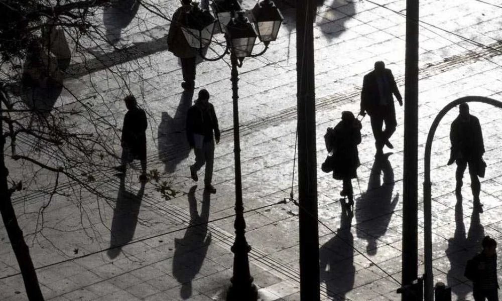 Σε νέο χαμηλό 17 ετών έπεσε η ανεργία τον Φεβρουάριο